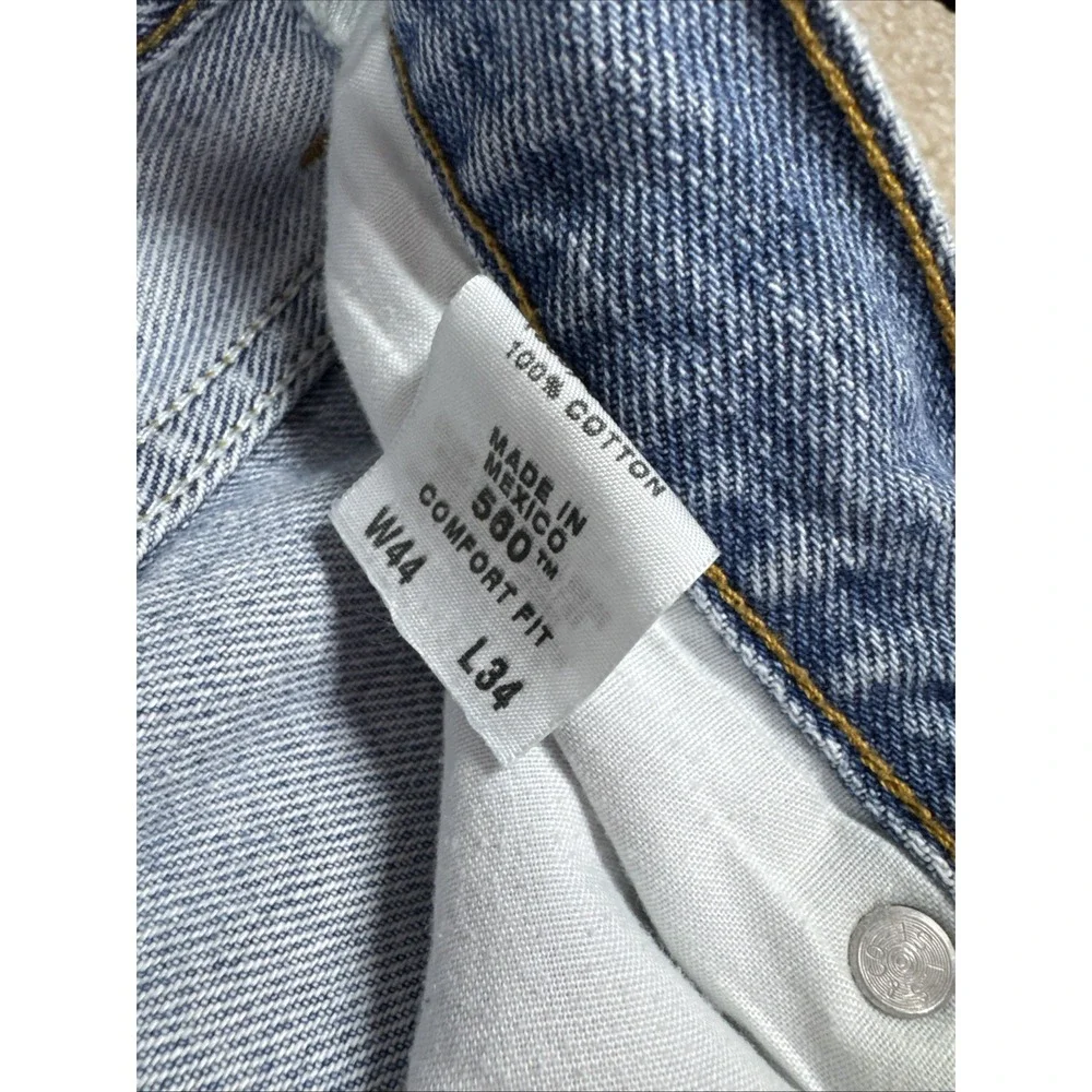 Vintage Levis 560 Comfort Fit Jeans Mens 44x34 Blue Light Wash Denim Western Y2K